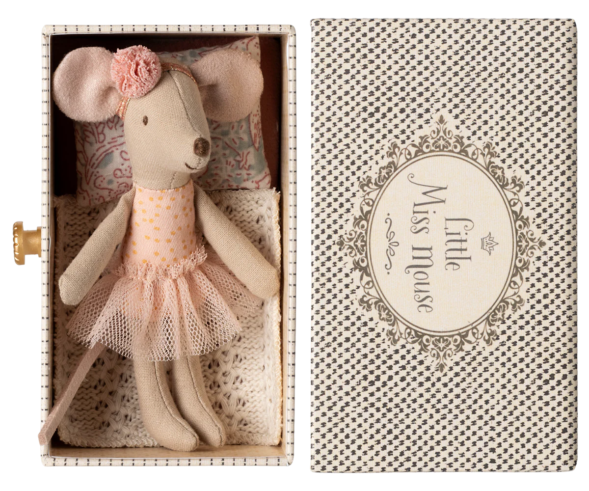 Dancing Mouse In Daybed, Little Sister