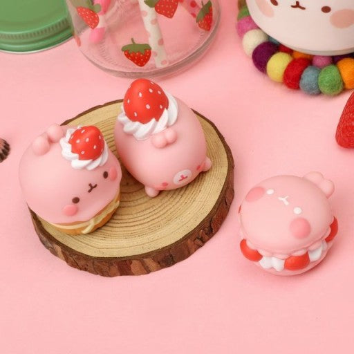 Molang Loves Strawberries