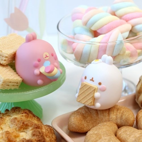 Molang Snack Time