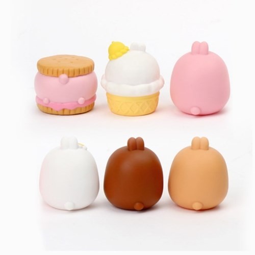Molang Snack Time
