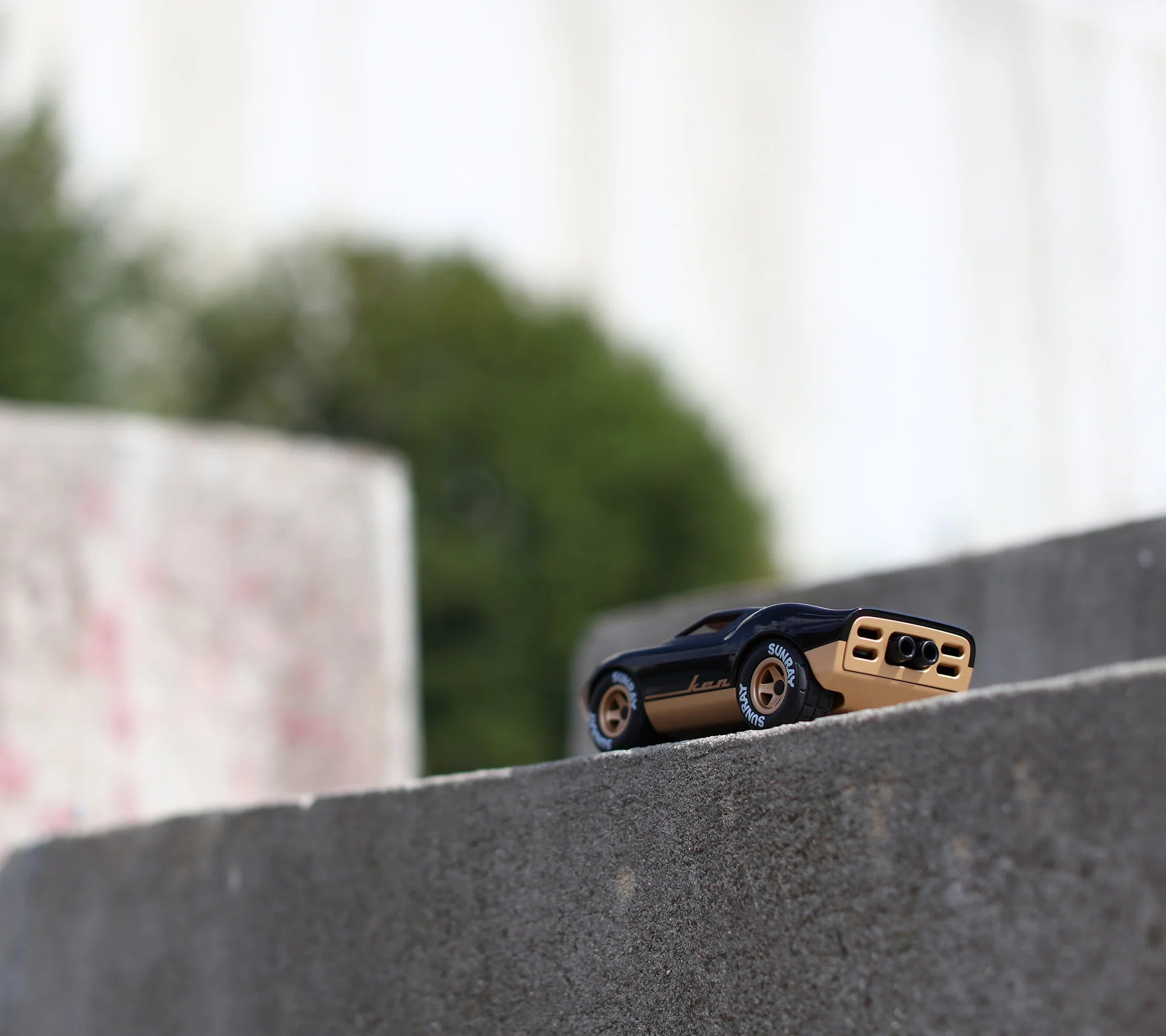 MINI KEN CAVE Black