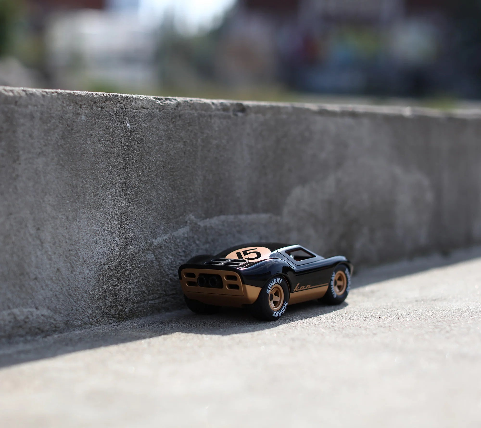 MINI KEN CAVE Black