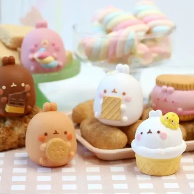 Molang Snack Time