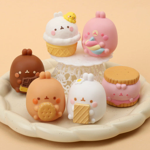 Molang Snack Time