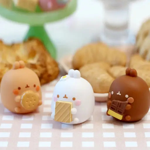 Molang Snack Time