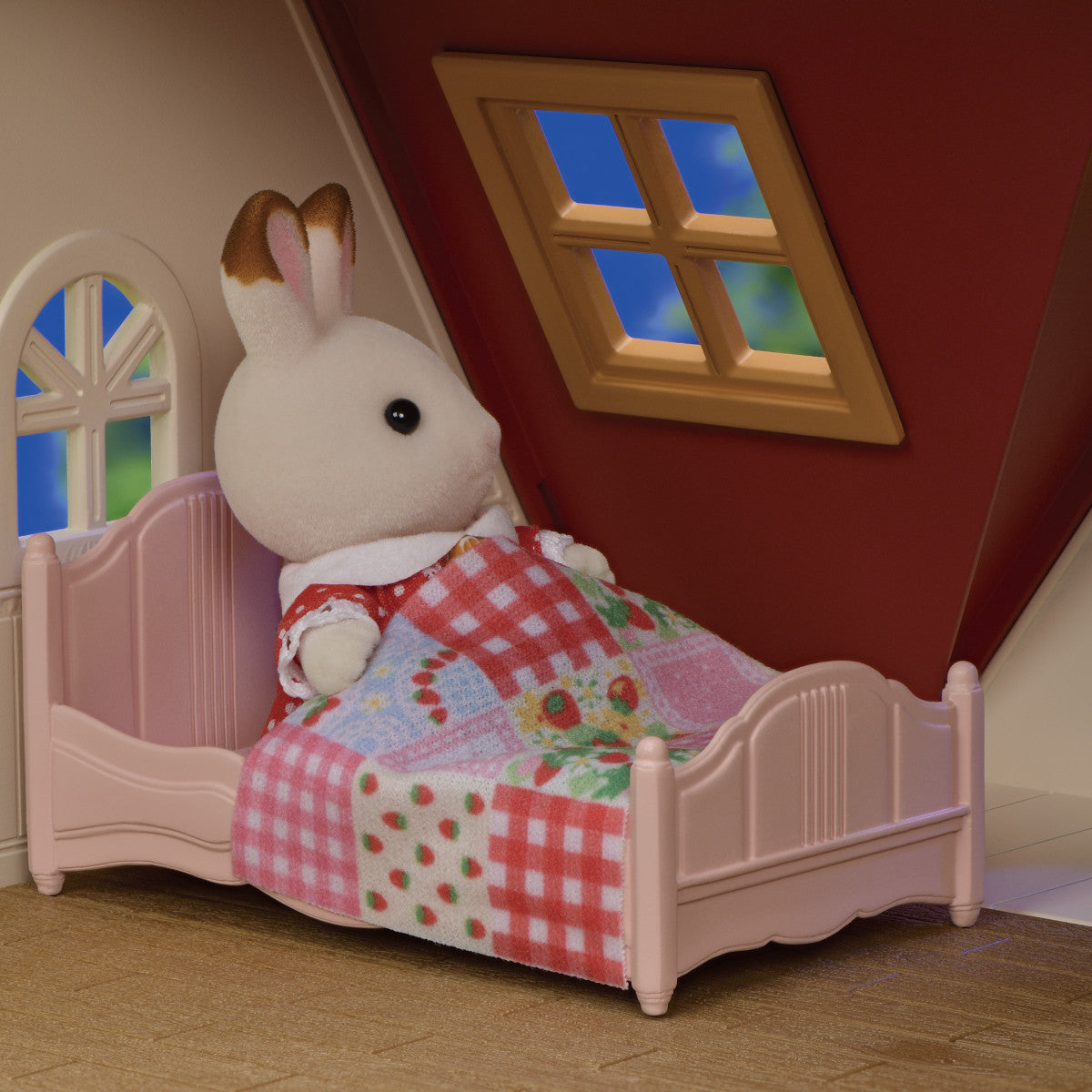 Red Roof Cozy Cottage