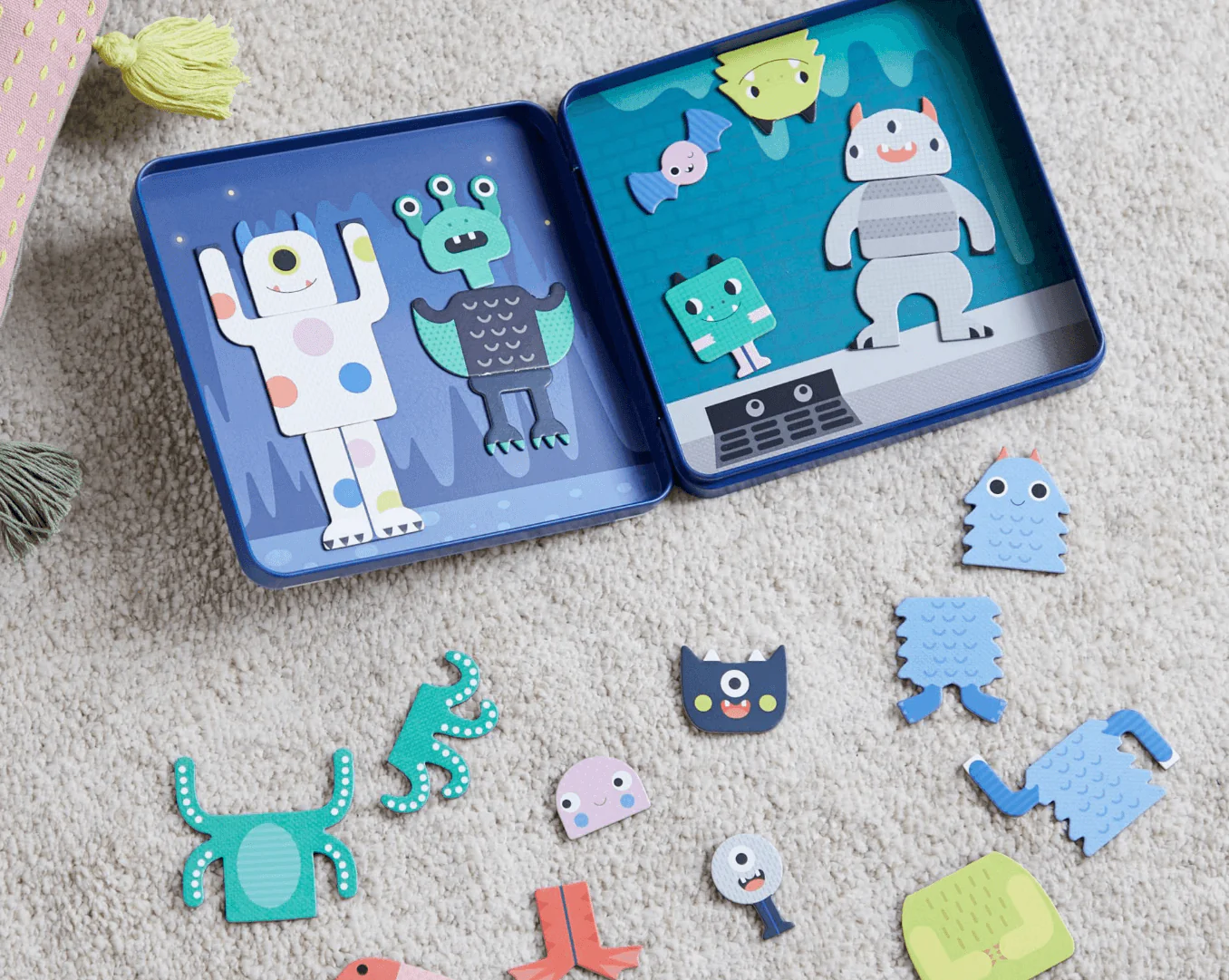 Mixed -UP Monsters Magnetic Play Set