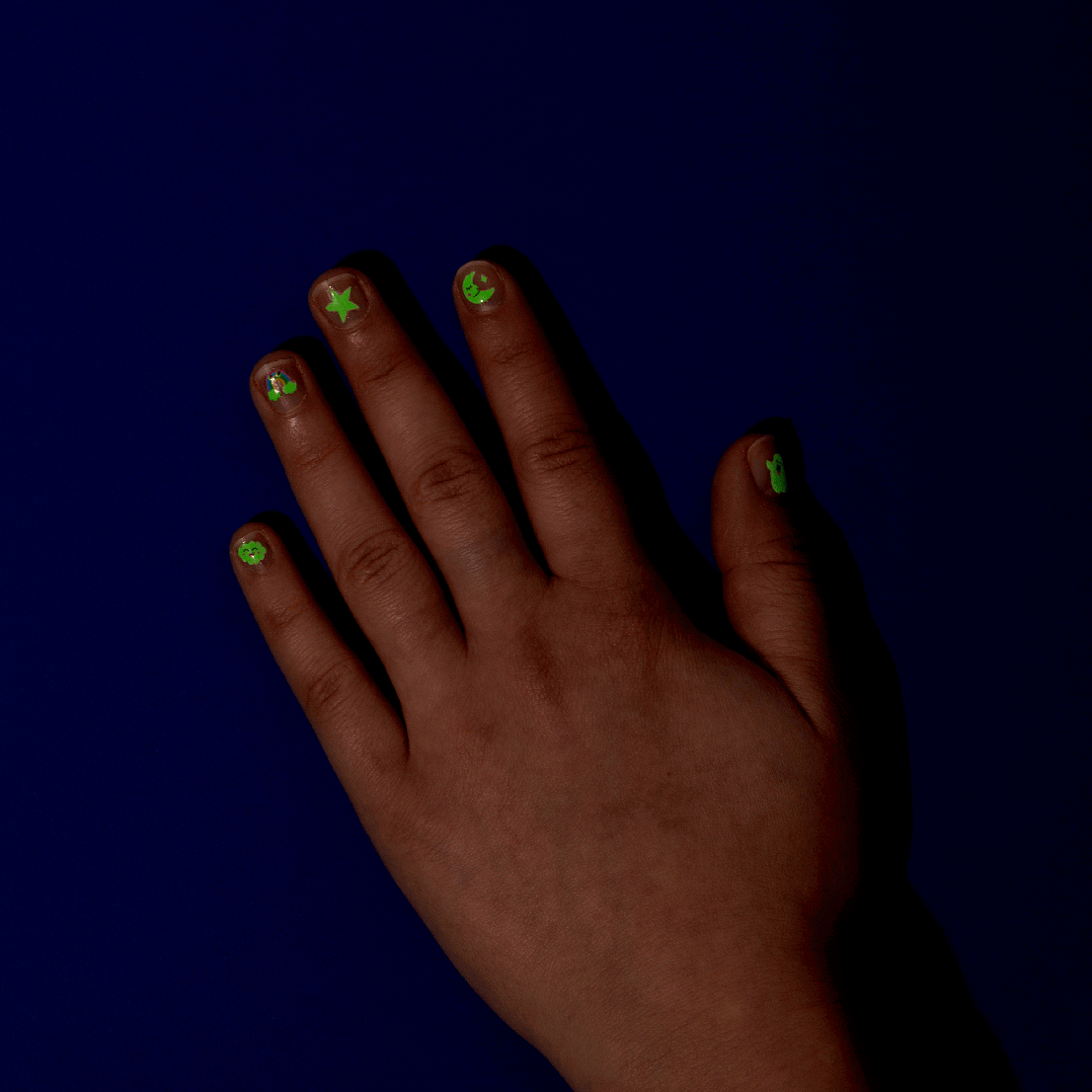 200 Glow Party Nail Stickers