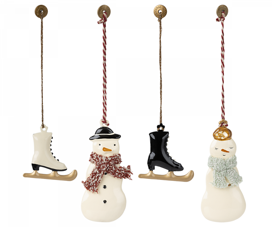 Winter Wonderland - Metal Ornament Set
