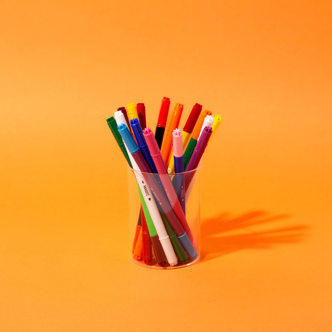 16 Magic Markers Set