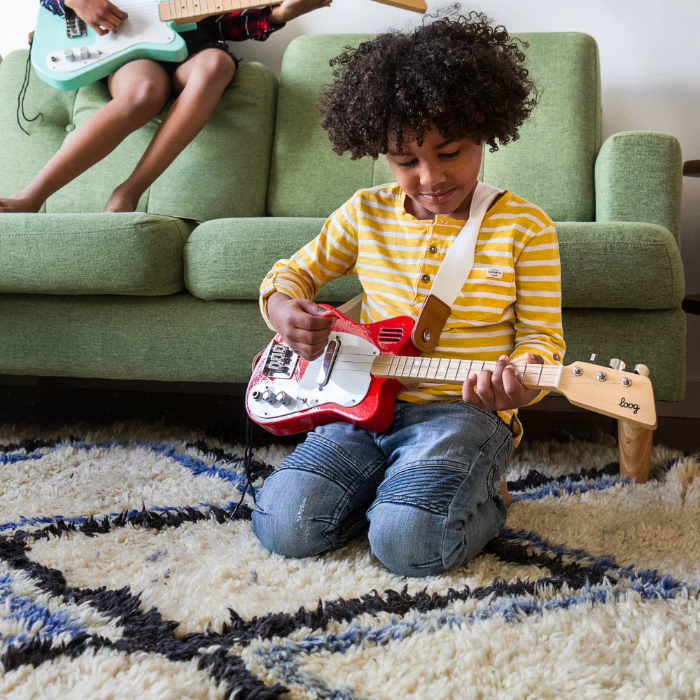 Loog Mini Electric Green + Built-In Amp