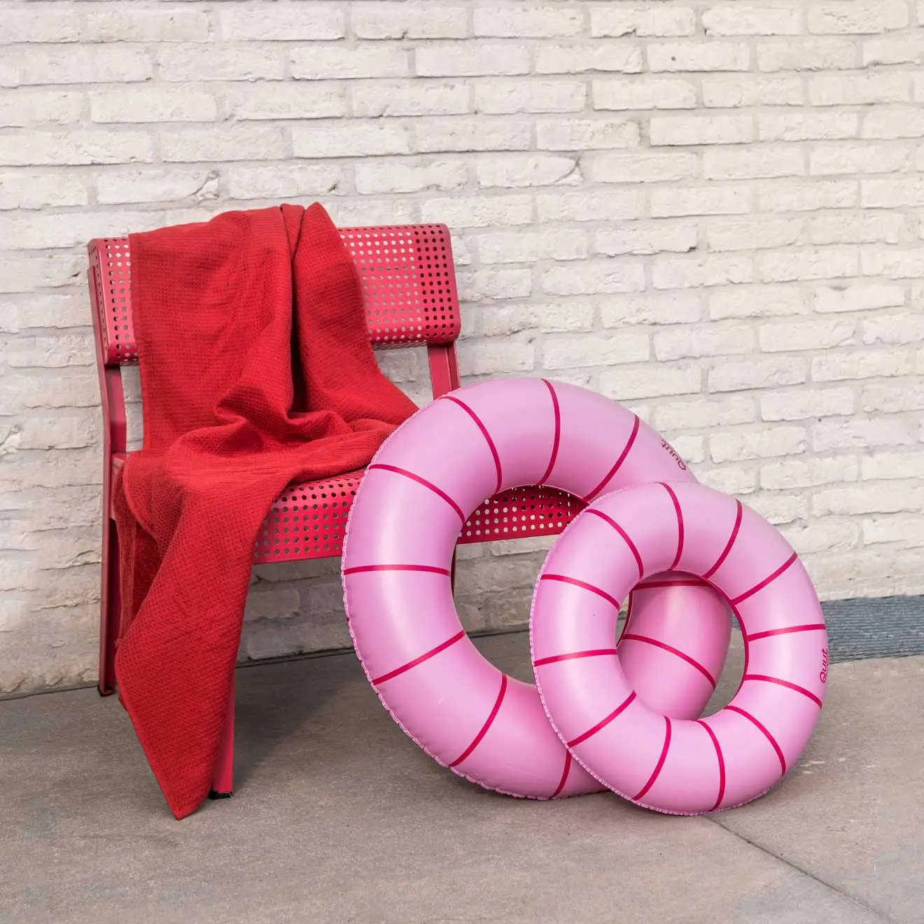 Swim Ring Med - Cherry