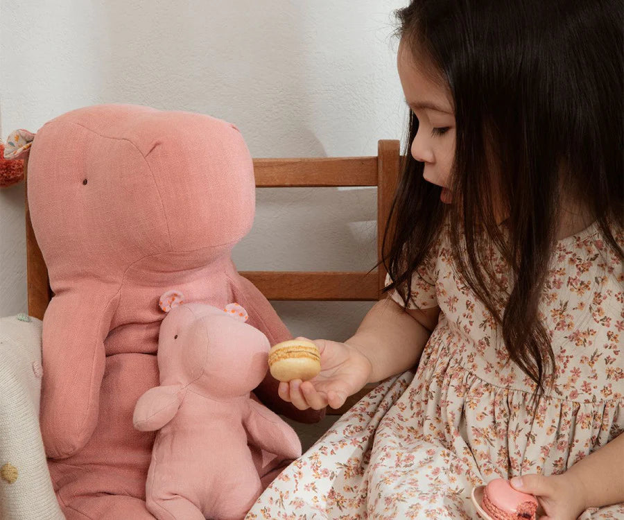 Safari Friends, Small Hippo - Soft Rose