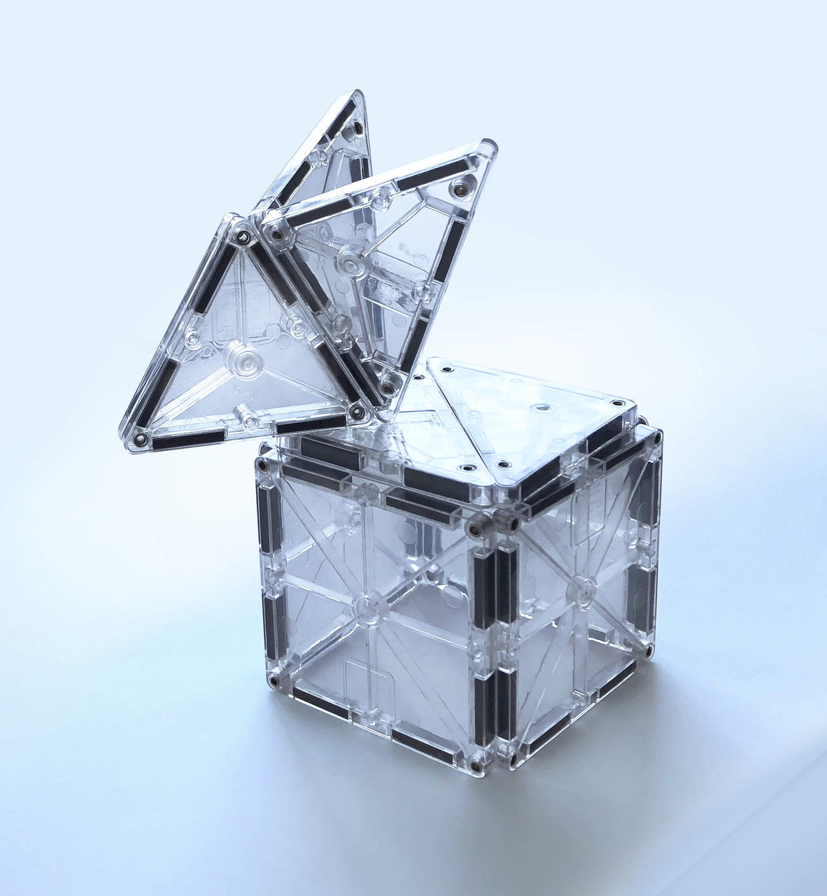 Magna-Tiles® ICE 16pcs
